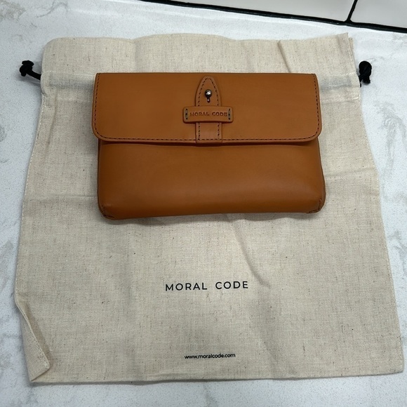 Moral Code Sadie Clutch Cognac NWT - Picture 12 of 16